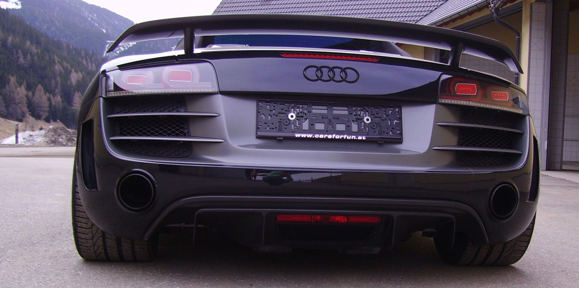 Audi R8